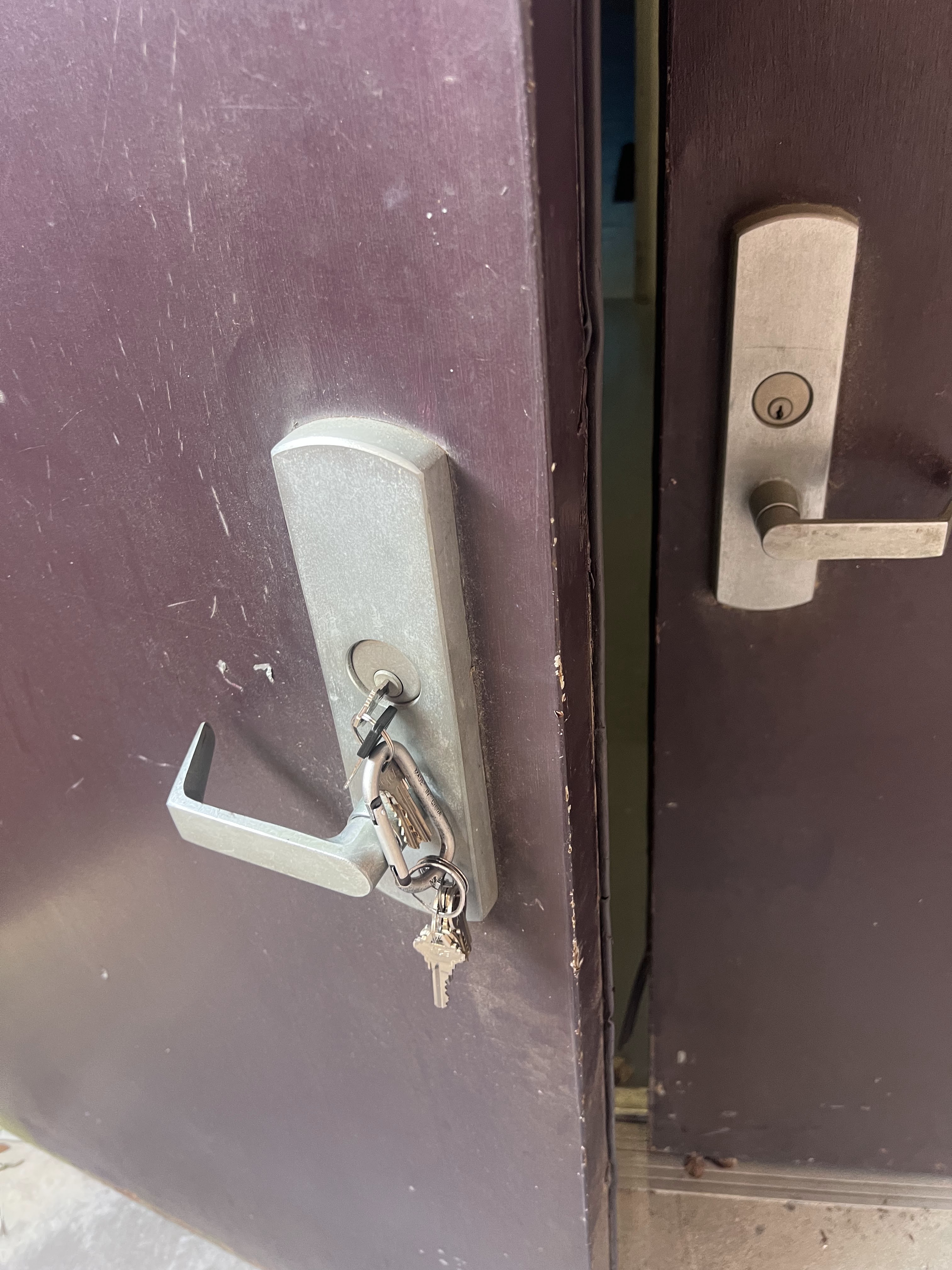 Commercial door lock installation - Office Building Locksmith Service - Premier Locksmith Delray Beach