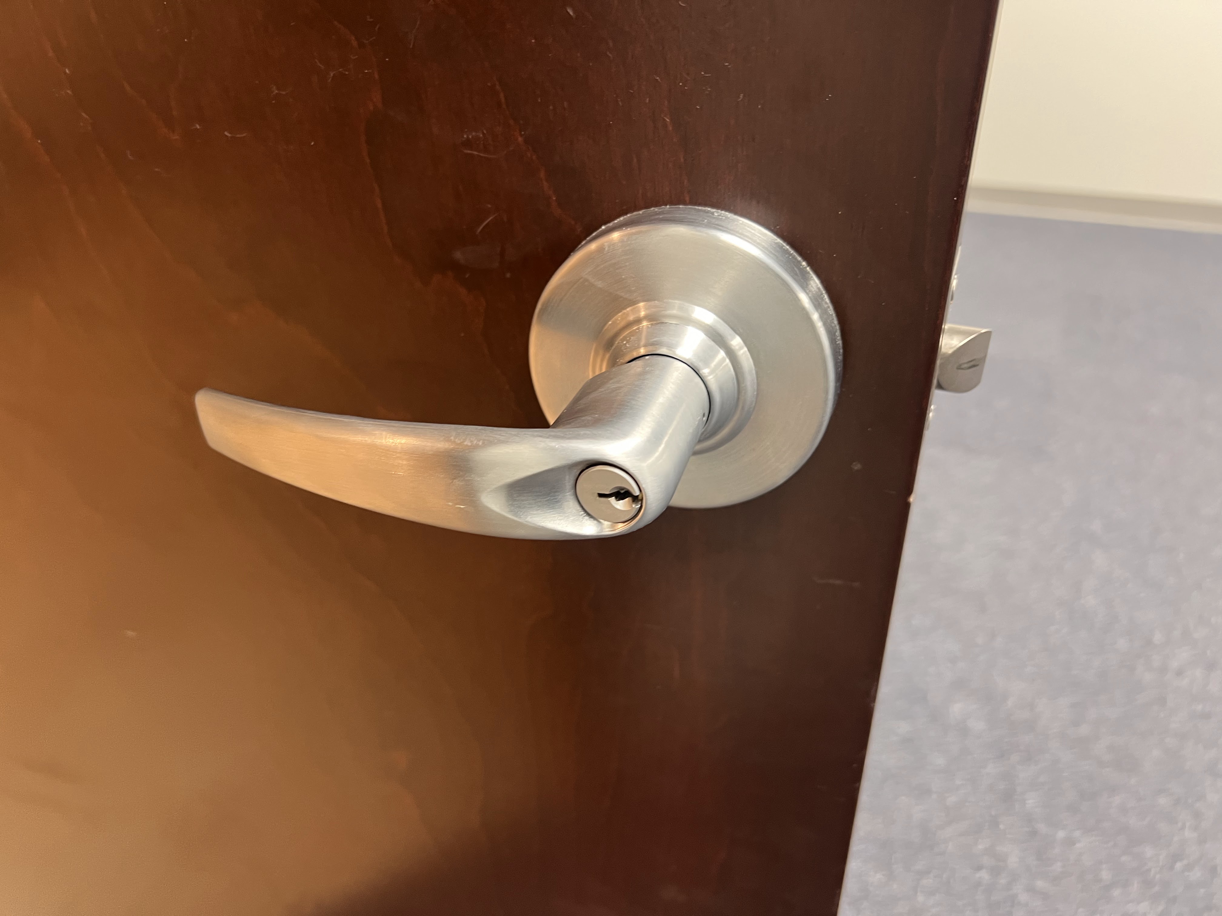 Door handle lock installation - Home Lockout Service Tropic Isle - Premier Locksmith Delray Beach