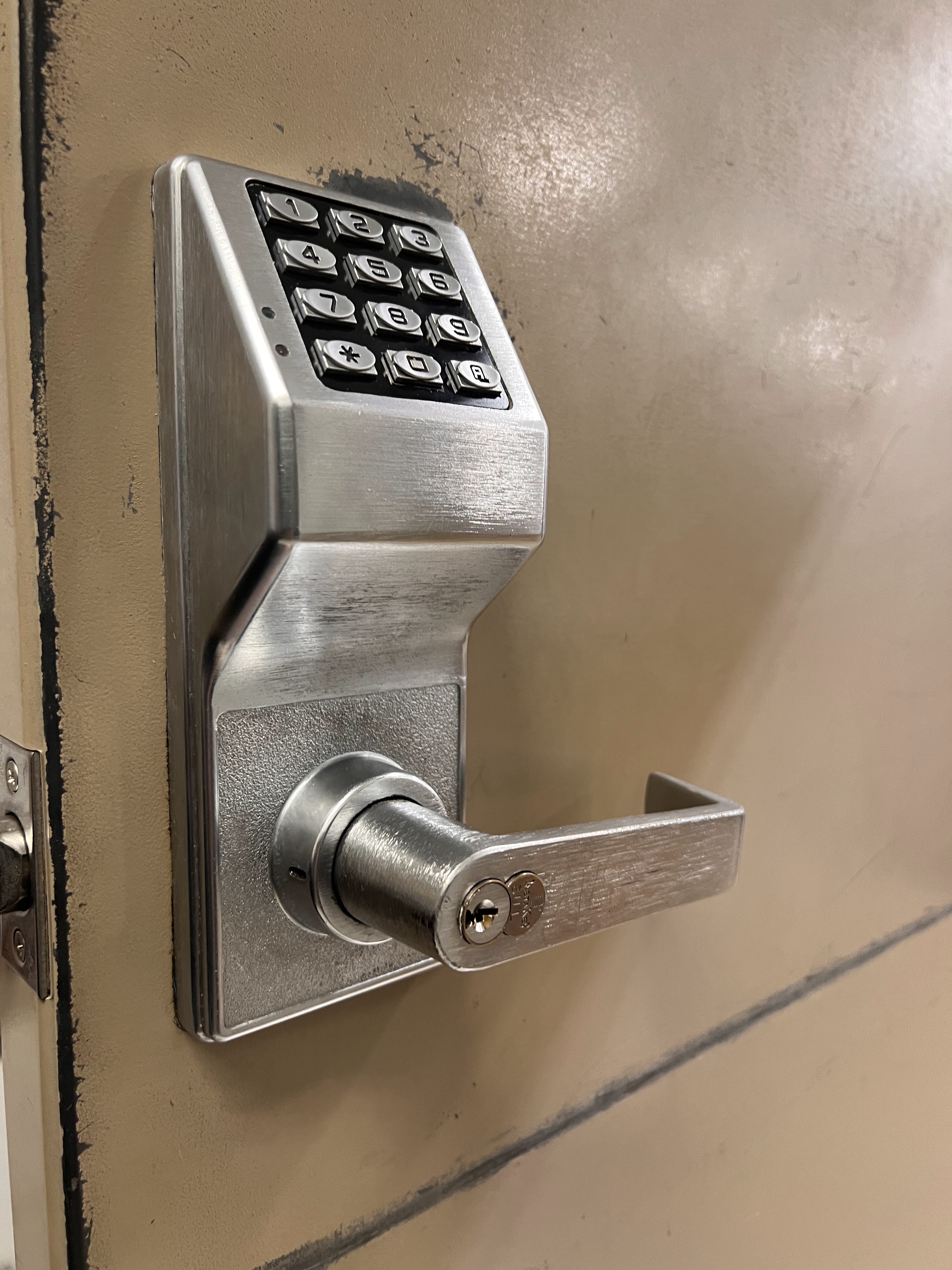 Keypad entry lock installation - Commercial Lockout Service - Premier Locksmith Delray Beach