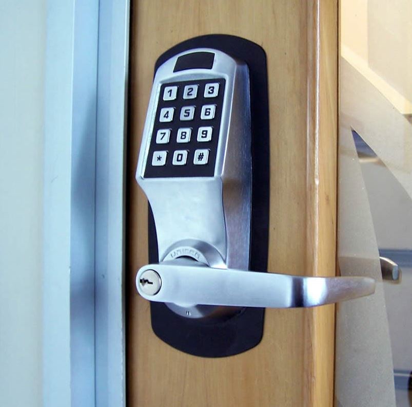 Smart lock installation - Home Lockout Service Downtown Delray Beach - Premier Locksmith Delray Beach